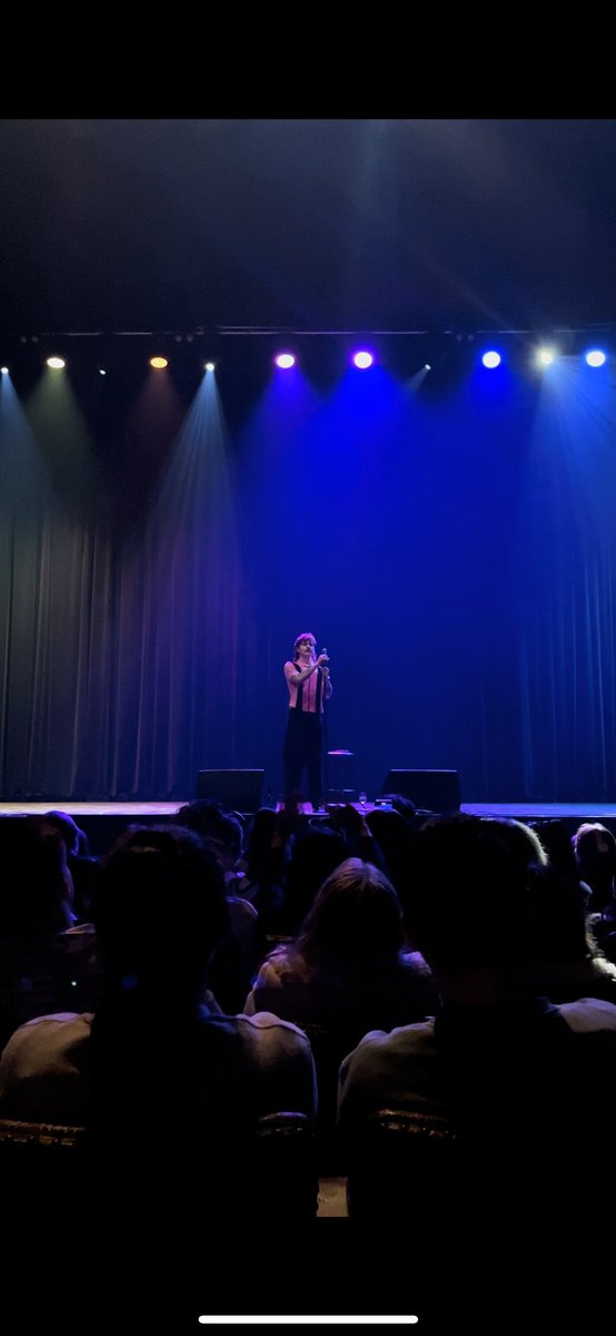 LivviRocca's tweet photo. @kurtisconner wait, you do stand up? Who’d a thought dude https://t.co/qmd6g5YQvg