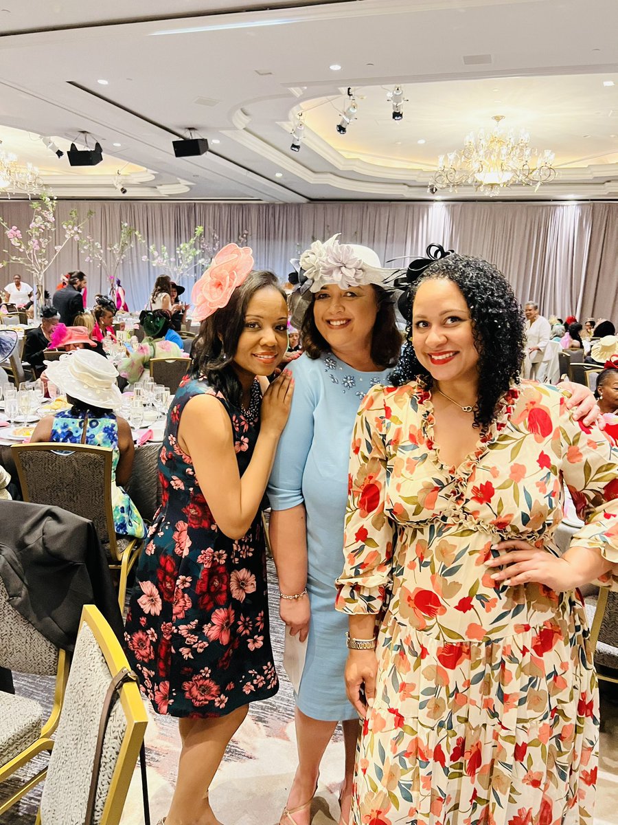 Truly a remarkable event — the @capcitylinks Ninth Annual High Tea in the City w/ my mentor &amp; friend @Cami +  #WomenRecognition #Impact #Links #CCC #BlackWomenEmpowerment
