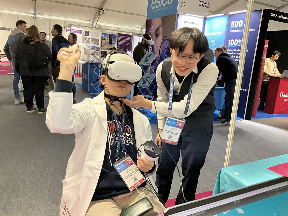 Lumi_SoundLab's tweet photo. #MAX_Tongue 👅
Day 4 @ #LavalVirtual2023 ! https://t.co/pRe0VJQ99f