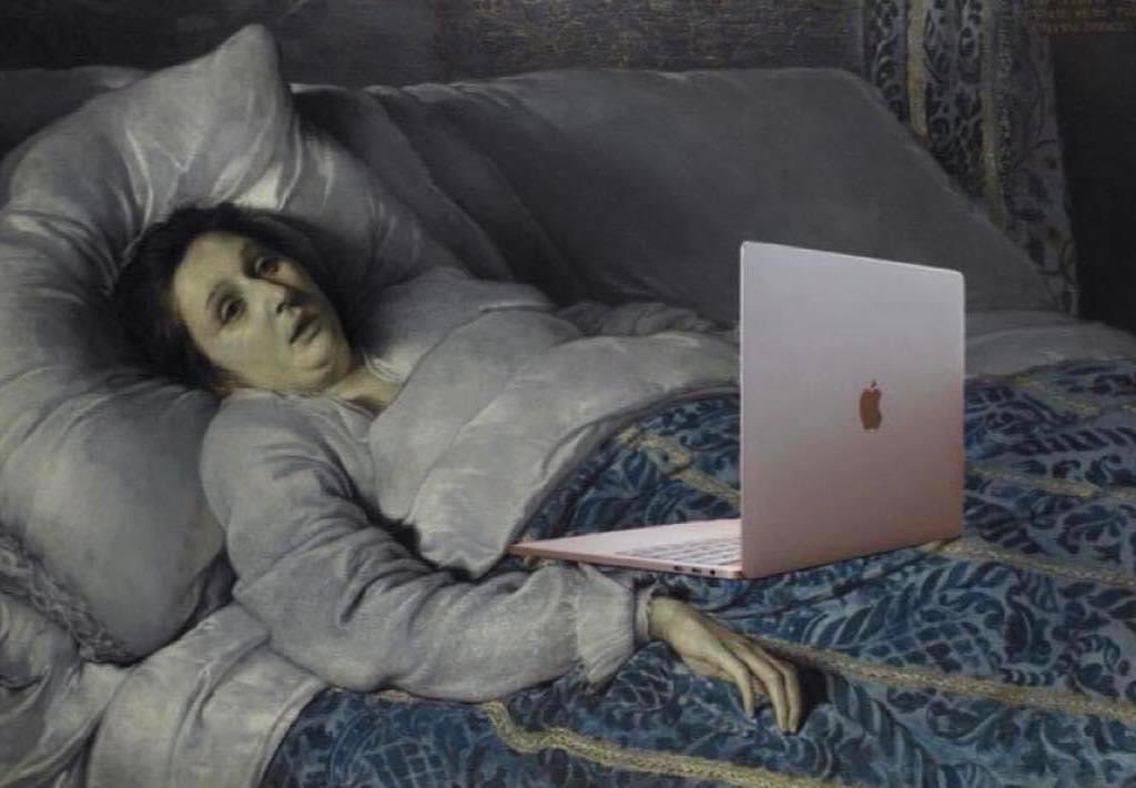 eu depois de assistir a temporada inteira de uma série em um dia