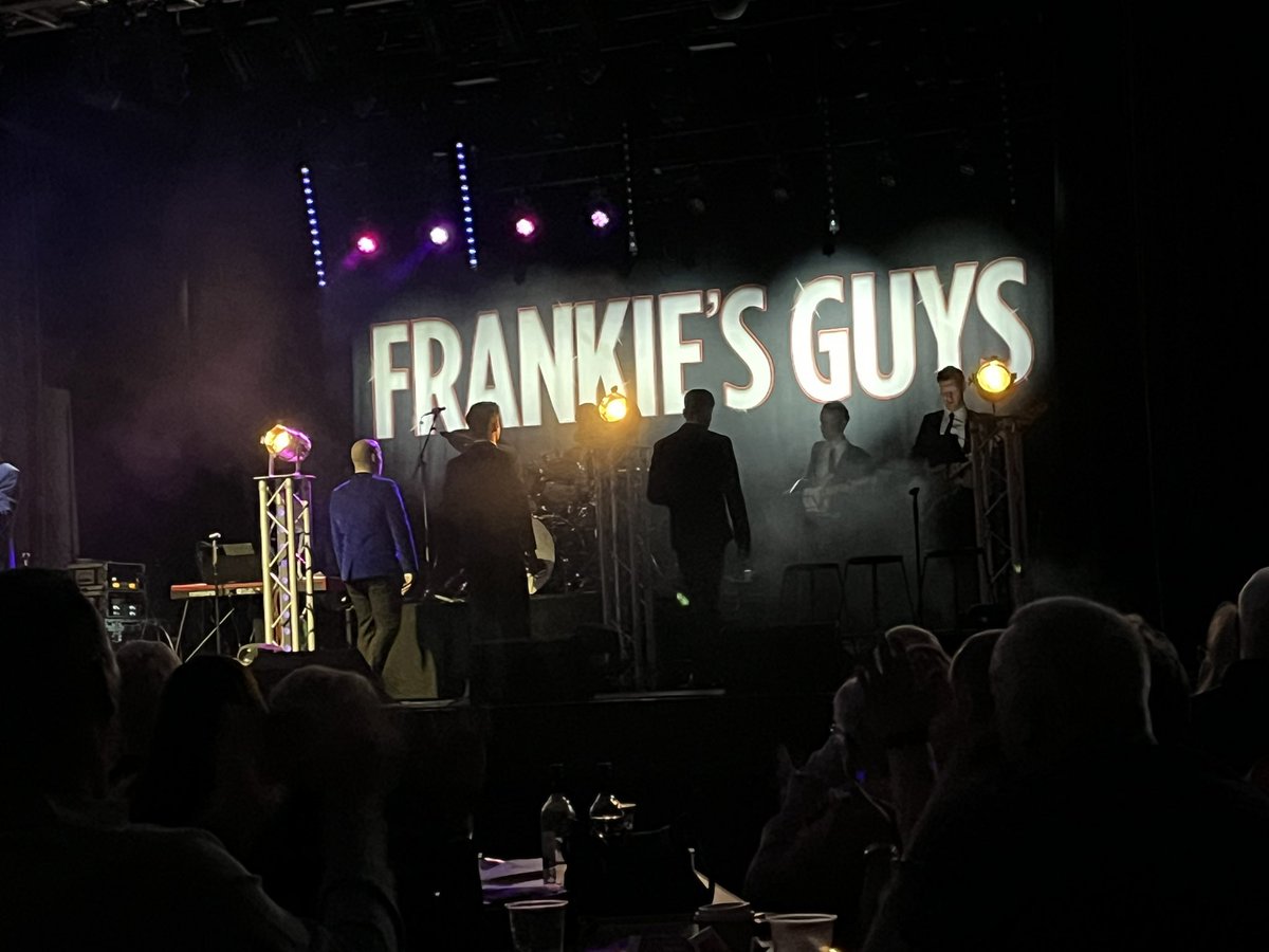 Great night <a href="/bridspa/">Bridlington Spa</a> fantastic performance <a href="/FrankiesGuys/">Frankie's Guys</a> part 2 soon!