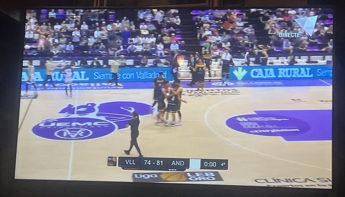 ildelima6's tweet photo. Cap a sopar ben contents @morabancandorra 😄🏀🇦🇩🔝 #morabanc #bcandorra #roadtoacb #andorra #weareandorra #somunpais https://t.co/NtCKCyD855