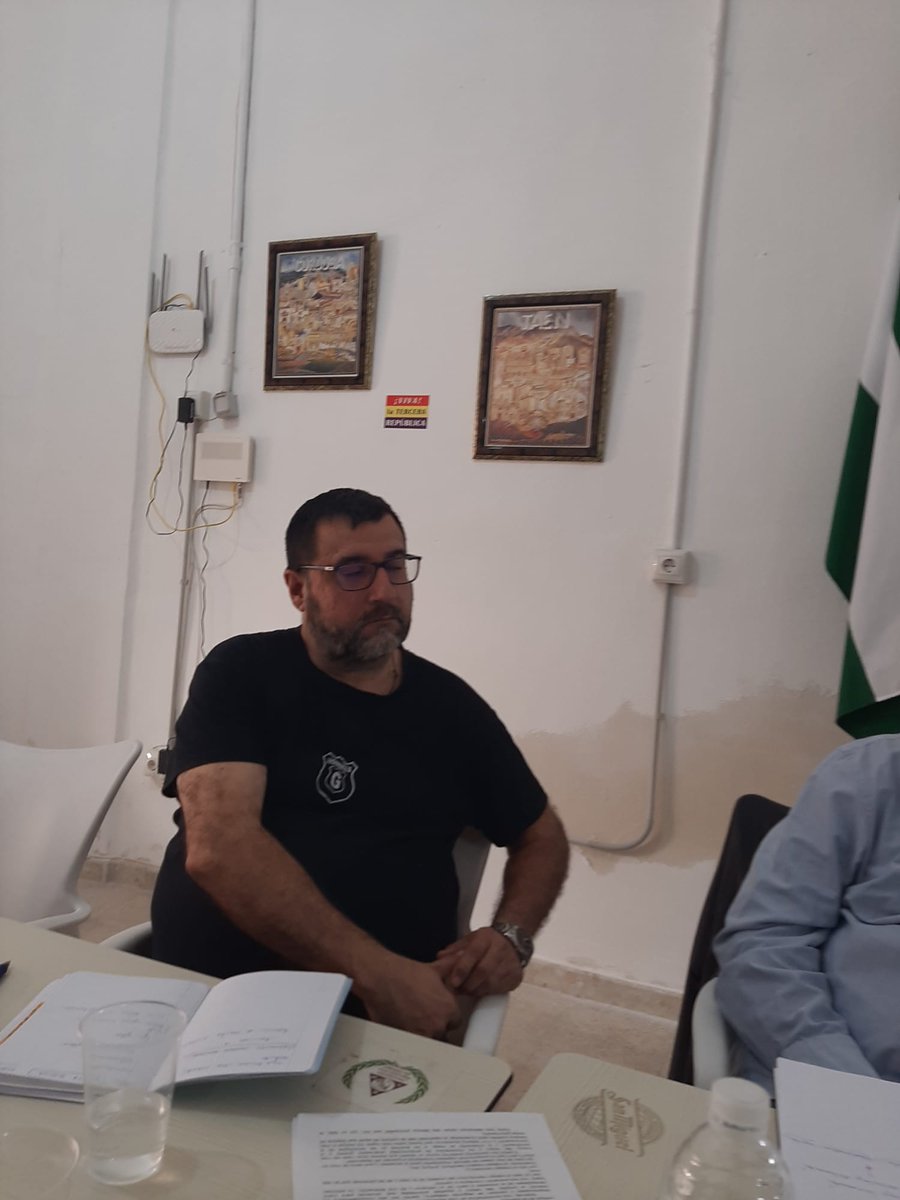 ALTER_info's tweet photo. En este fin de Semana de frenética actividad también se ha celebrado esta mañana en la #CasaRepublicanaMalaga la reunión andaluza de #RentaBásica en la que han participado entre otros nuestros compañeros de @ALTER_Malaga #SoleCastillo y #Bernardo. La #RBU es fundamental. https://t.co/59rZfbeUvJ