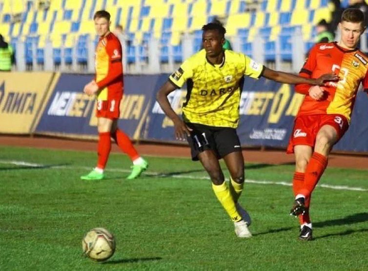 momo_fanye's tweet photo. Choc face à Arsenal Tula ce samedi en championnat. 

Nous avons fourni un effort collectif. Nous nous battrons jusqu’au bout. 

Allez FC Volga Ulyanovsk !

#MomoYimbe https://t.co/ttHhQKsJCm