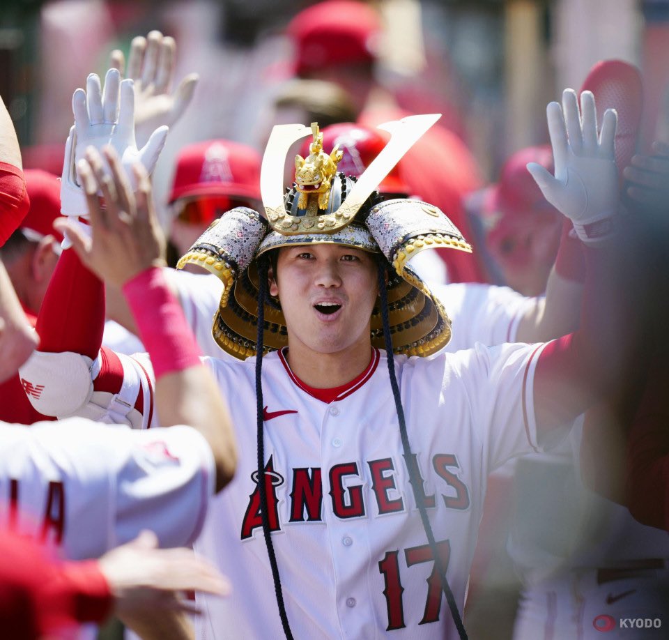 AznsinBaseball's tweet photo. 26:43 - Pitchers were getting a bit roughed up this week, except Senga and his forkball 👻

35:00 - Ohtani Talk...and what do we think of the Angels' new home run celebration hat?? 🤔 https://t.co/UimI6FEo2C