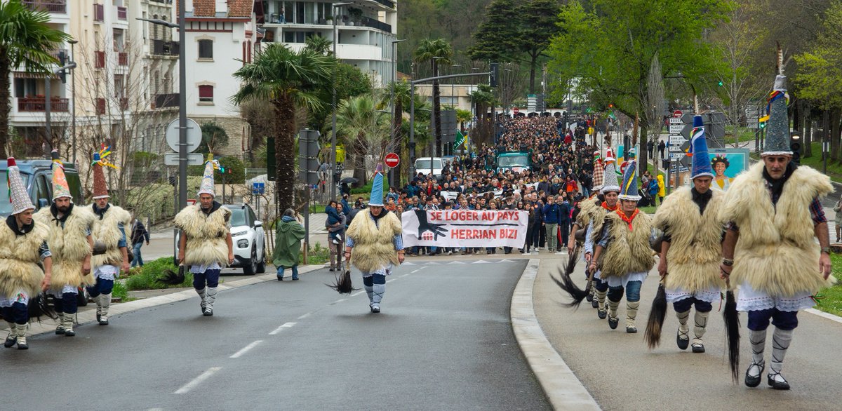 Logement_Etxebizitza tweet media