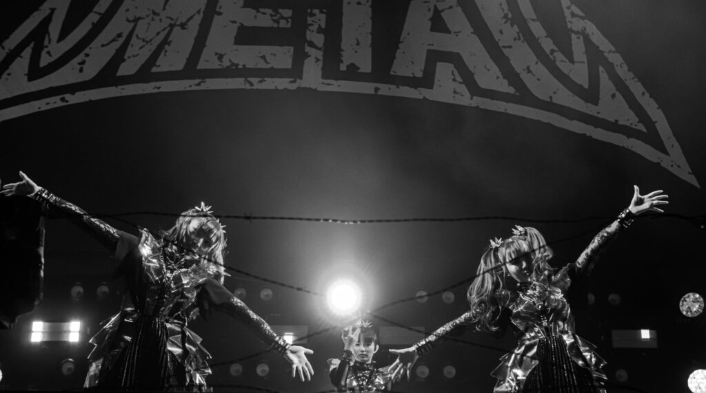 写真があった
#BABYMETAL #SABATON #FirstDirectArena
metalexpressradio.com/2023/04/15/sab…

twitter.com/mametal3/statu…