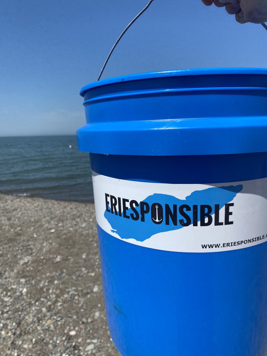 Had a blast with Shore NJHS and @EriesponsibleI cleaning up Headlands Beach today!