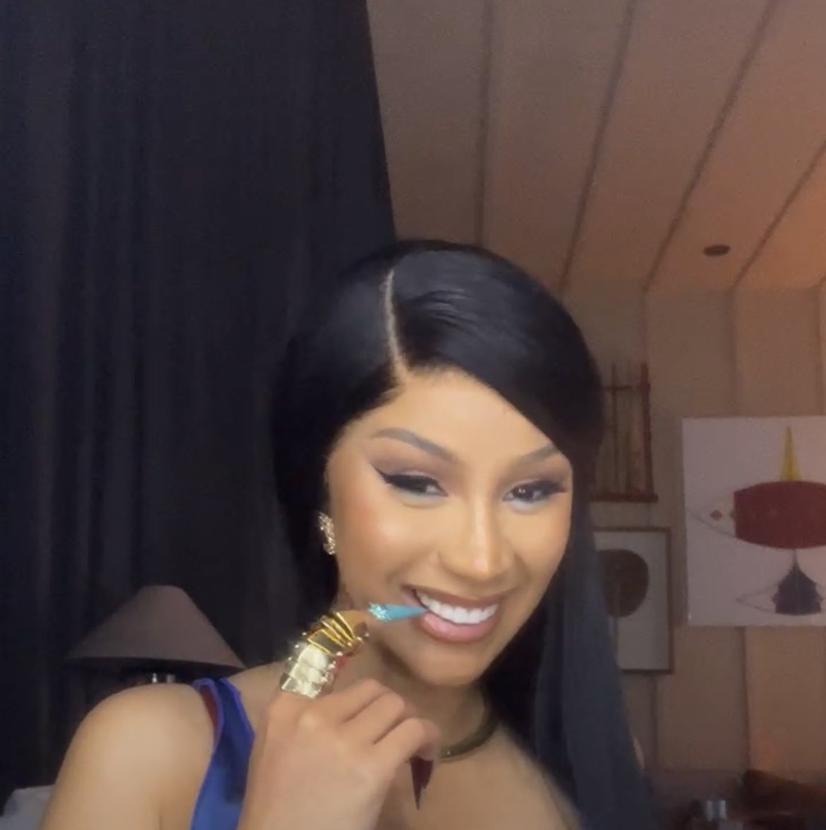 hershee's tweet photo. Because who wasn’t cute on their love today 😍😍😍😍🥰🥰 @iamcardib https://t.co/P2KdhNSPGc