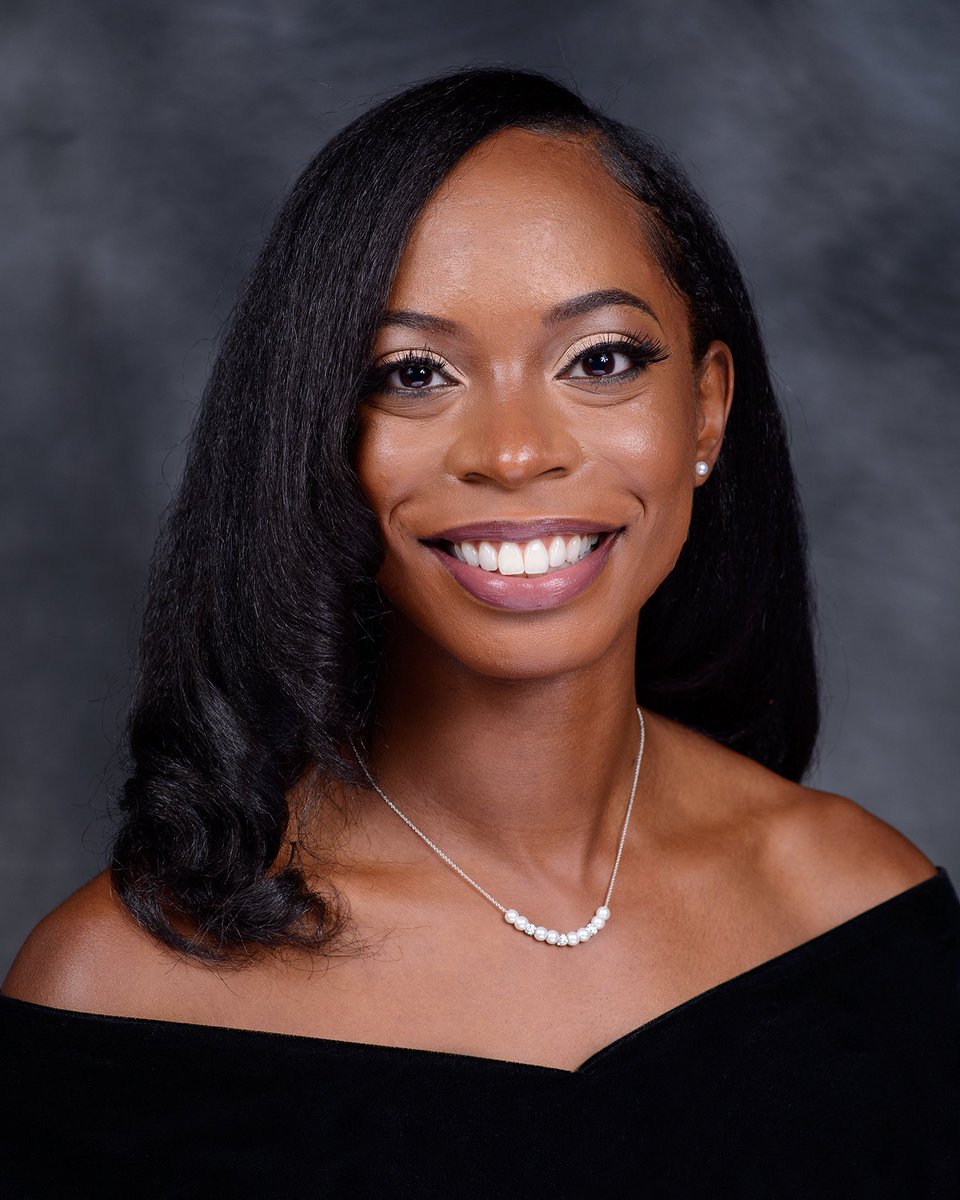 I am officially done with my last year of medical school! God has already been so good and I just can’t wait to see what he does next.
Thank you for the continued support! #match2023 #gensurg #mdinthemaking 

Link: linktr.ee/rachellealex