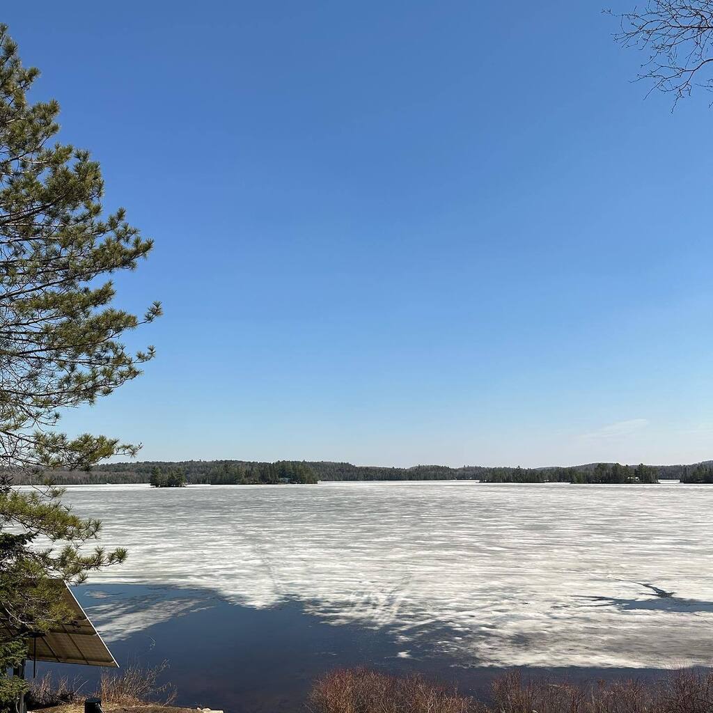 NorthernEdge's tweet image. It's hot out! What's your guess for the date and time of Ice Out on Kawawaykog Lake? ☀️☀️