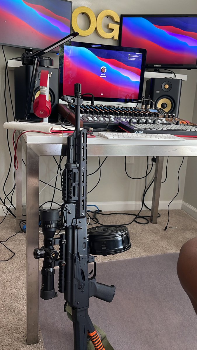 OGSevenEllis's tweet photo. She ready for her ghillie suit! #snipertime who got a problem with dem wild hogs? 😈
Scope is getting maintenance done for those who spot what’s wrong with it. https://t.co/XhSmm3FzeD