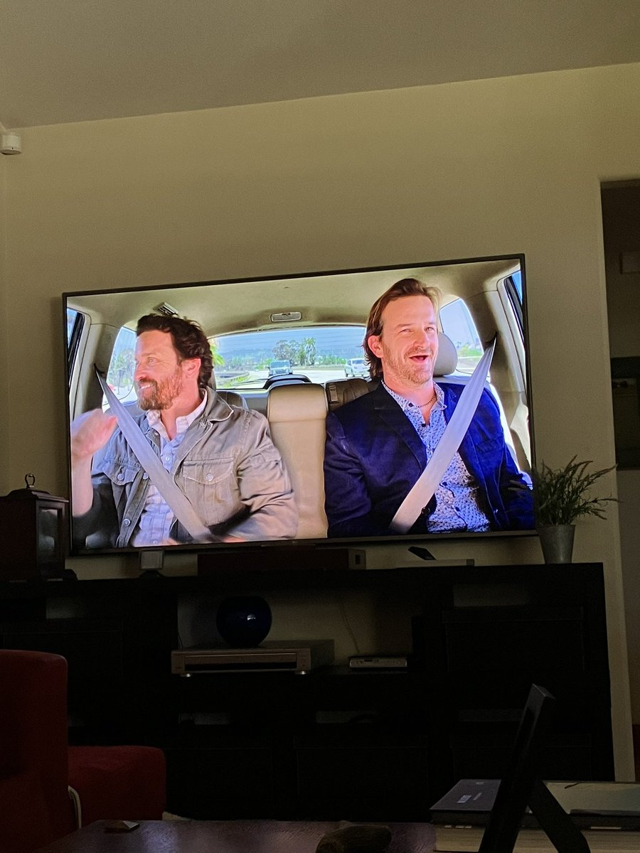 RookieSwiftie's tweet image. Currently spent my morning binge watching all of the Kings of Con episodes and I have never laughed so hard in my life before! #KingsofCon @RobBenedict @dicksp8jr