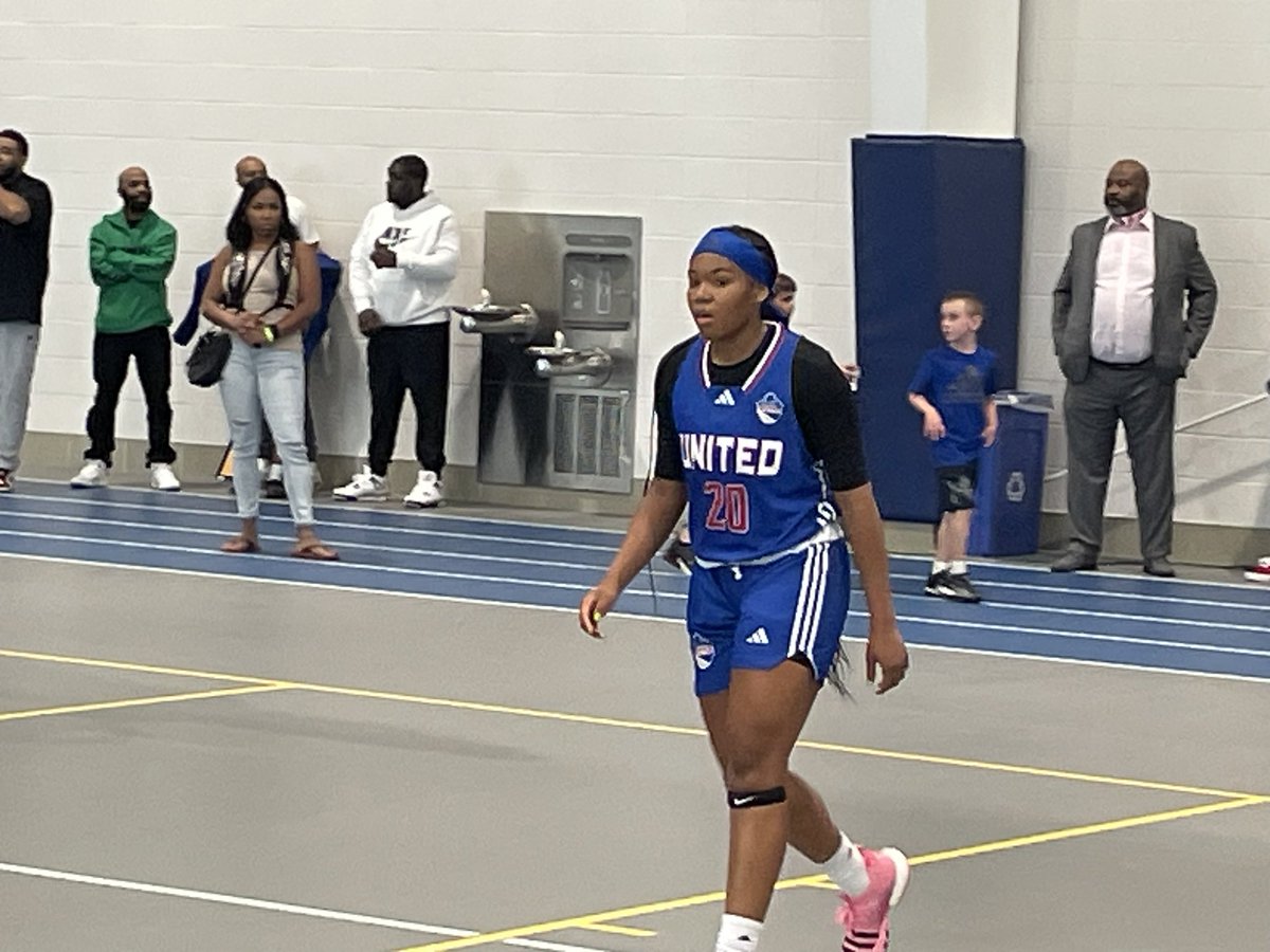 5’9 2024 Paige Fowler of <a href="/MIDWESTUNITEDGB/">MidwestUnited3SSB</a> plays bigger than her actual size. She’s athletic with a high motor and good footwork inside. Very tenacious on the offensive boards. Attends Lift for Life <a href="/PheeElite/">Napheesa Collier Elite</a> Classic