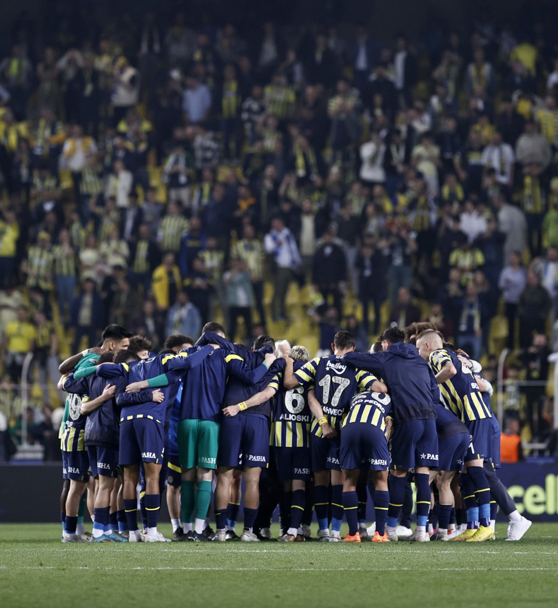 Always together. 💛💙