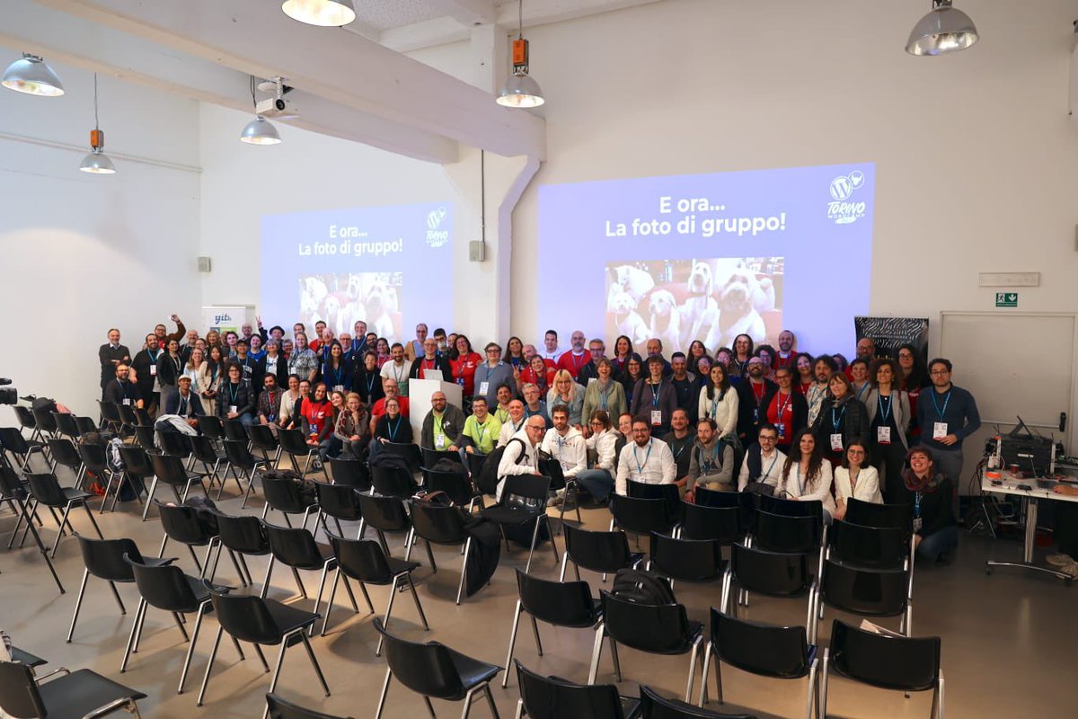 WordCampTRN's tweet photo. E per concludere, come da tradizione, la foto di gruppo! https://t.co/ZZxILAKUtS