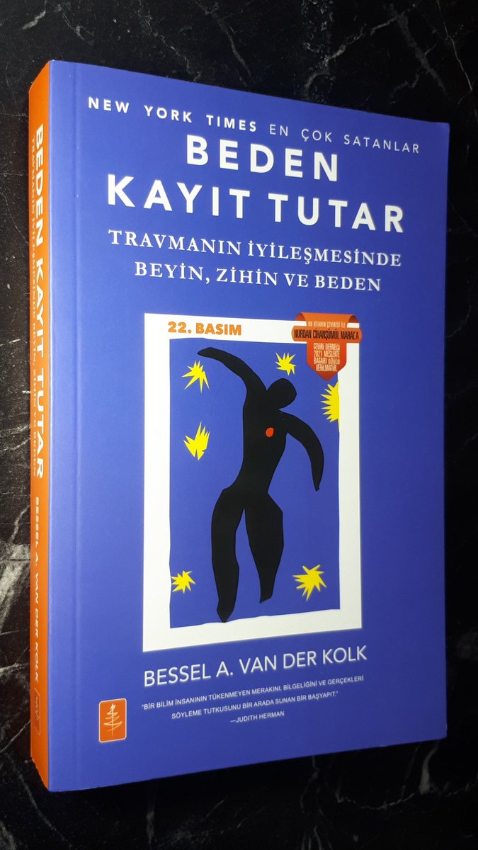 Ahadi12Dr's tweet photo. "Bu kitapları okuyan insanlar tahmin ediyorum şöyle birkaç seans iyi bir terapi süzgecinden geçmiş gibi olurlar."
👇👇👇👇 https://t.co/Fo5kRmgDnK
