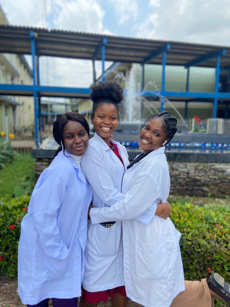 Uyiosaprecious's tweet photo. Happy International biomedical scientist day to us  😊  @BennyKeisha  @__soosaa_ https://t.co/eegLX2AdWJ