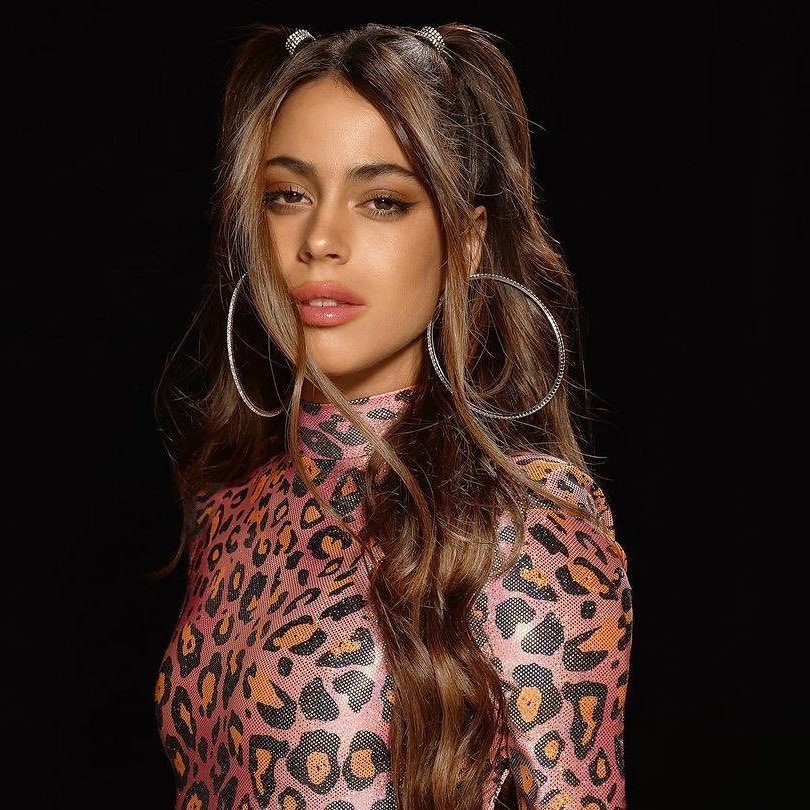 GraphicTINI's tweet photo. A pesar de nuevos estrenos, “Cupido” (6.4M) &amp; “TINI TINI TINI” (3.4M) de @TiniStoessel se mantienen como los álbumes femeninos argentinos con mayor debut en la historia de Spotify. https://t.co/AXbvb2CuhI