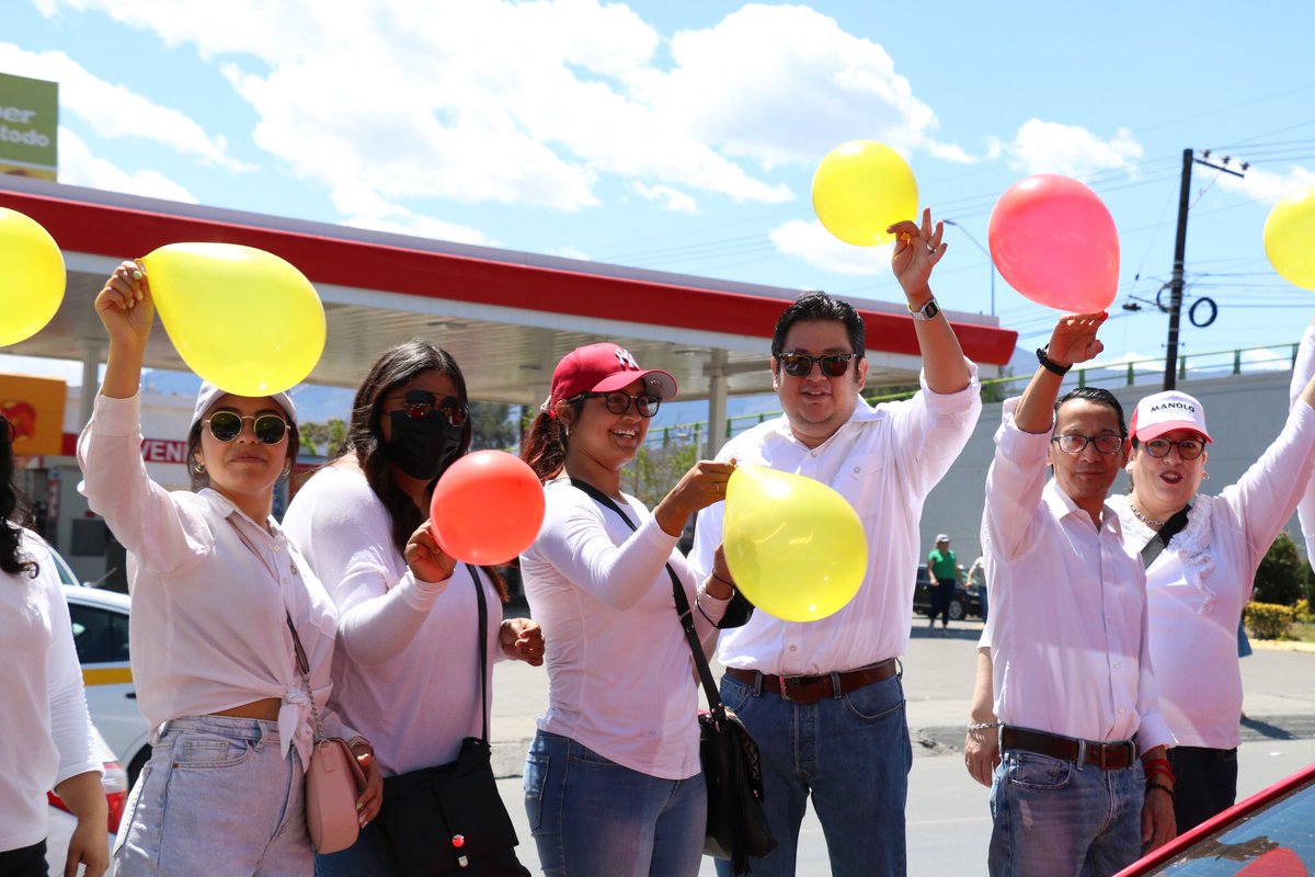 ASEPPCOAHUILA's tweet photo. ¡Vamos con todo! 🤠

🚗💨Arrancamos el fin de semana, apoyando a nuestros amigos candidatos, en el megacrucero de v Carranza en Saltillo.

#EchadosPaDelante https://t.co/h6ijptXhMn
