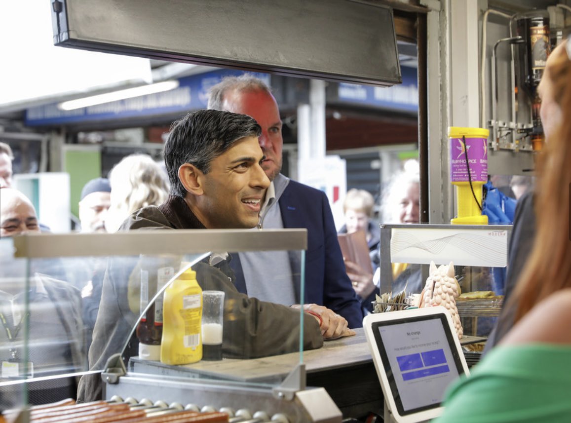 🤝 It has been brilliant to welcome <a href="/RishiSunak/">Rishi Sunak</a> to Bury and show him the hugely positive impact the over £100m of Government investment will have on our town. 

🔵 This Government is delivering for Bury.