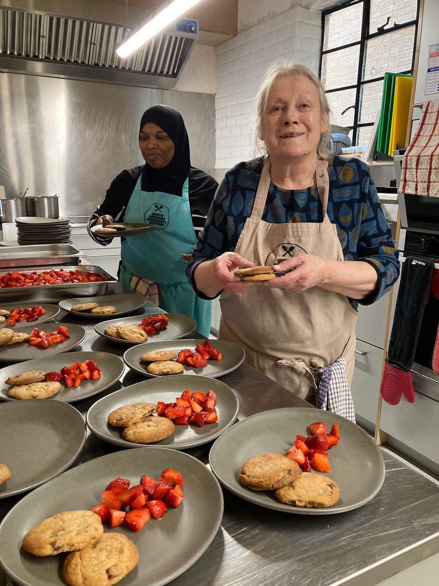 norwoodkitchen's tweet photo. Amazing Saturday @Soccochetahub today. Cooking up a storm of sausage rolls, Portuguese chicken and cookies for the South Norwood community. #foodislife #communityislife #SNCK https://t.co/UusIN7Xhjp