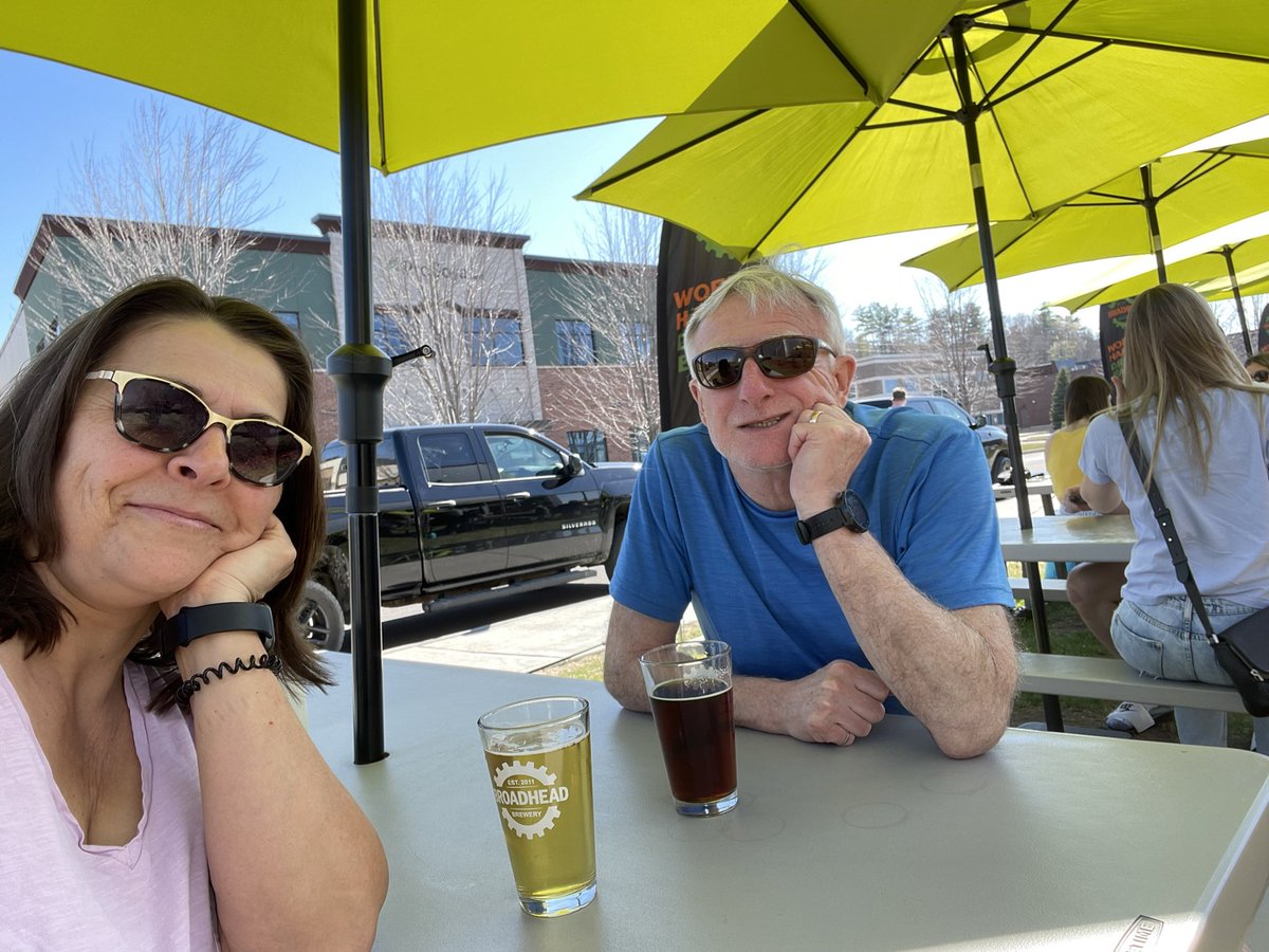 LConcessi's tweet photo. Doing retirement right @BroadheadBeer drinking #irishred and #italianpilsner https://t.co/Eu5PvtdXrl