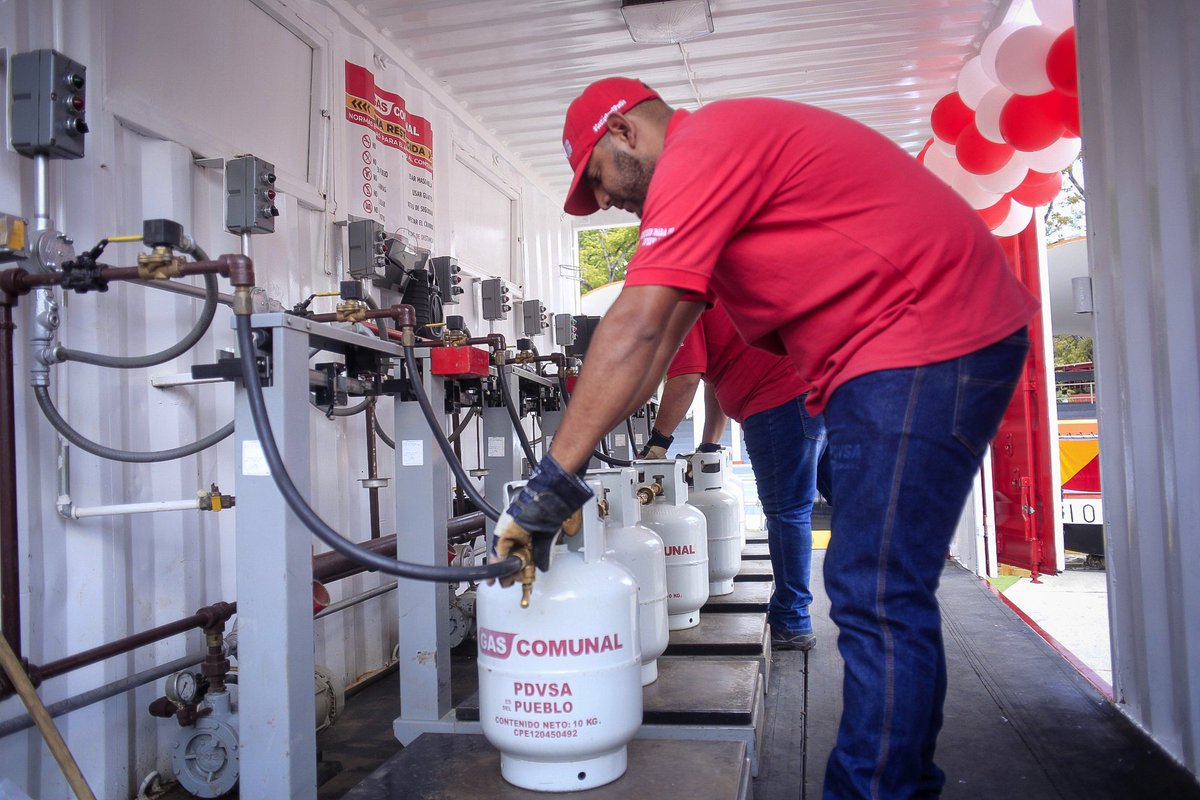 PDVSA Gas Comunal  presente en la #ExpoGobierno2023 🇻🇪♨️

<a href="/NicolasMaduro/">Nicolás Maduro</a>