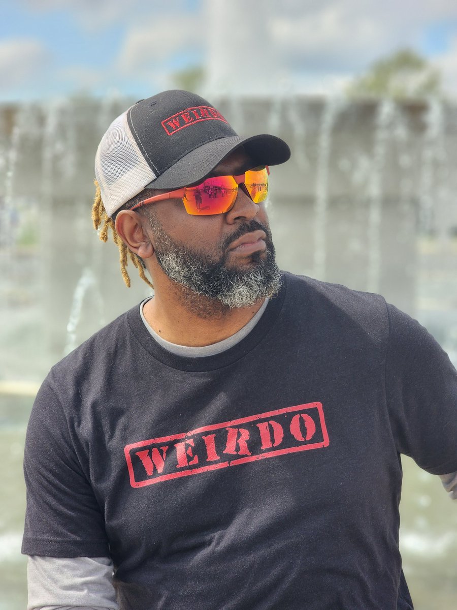 squarepegapp's tweet photo. Supporting @usflshowboats at the inaugural game. Beautiful day for a WEIRDO to be out 😜 Love our Memphis teams!! Check link in bio for this tee #usfl #usflshowboats #memphis #weirdo #qc #squarepegapparel #Tees #graphictees #tshirts #apparel #weekend #Saturday https://t.co/7yvK7AlT8S
