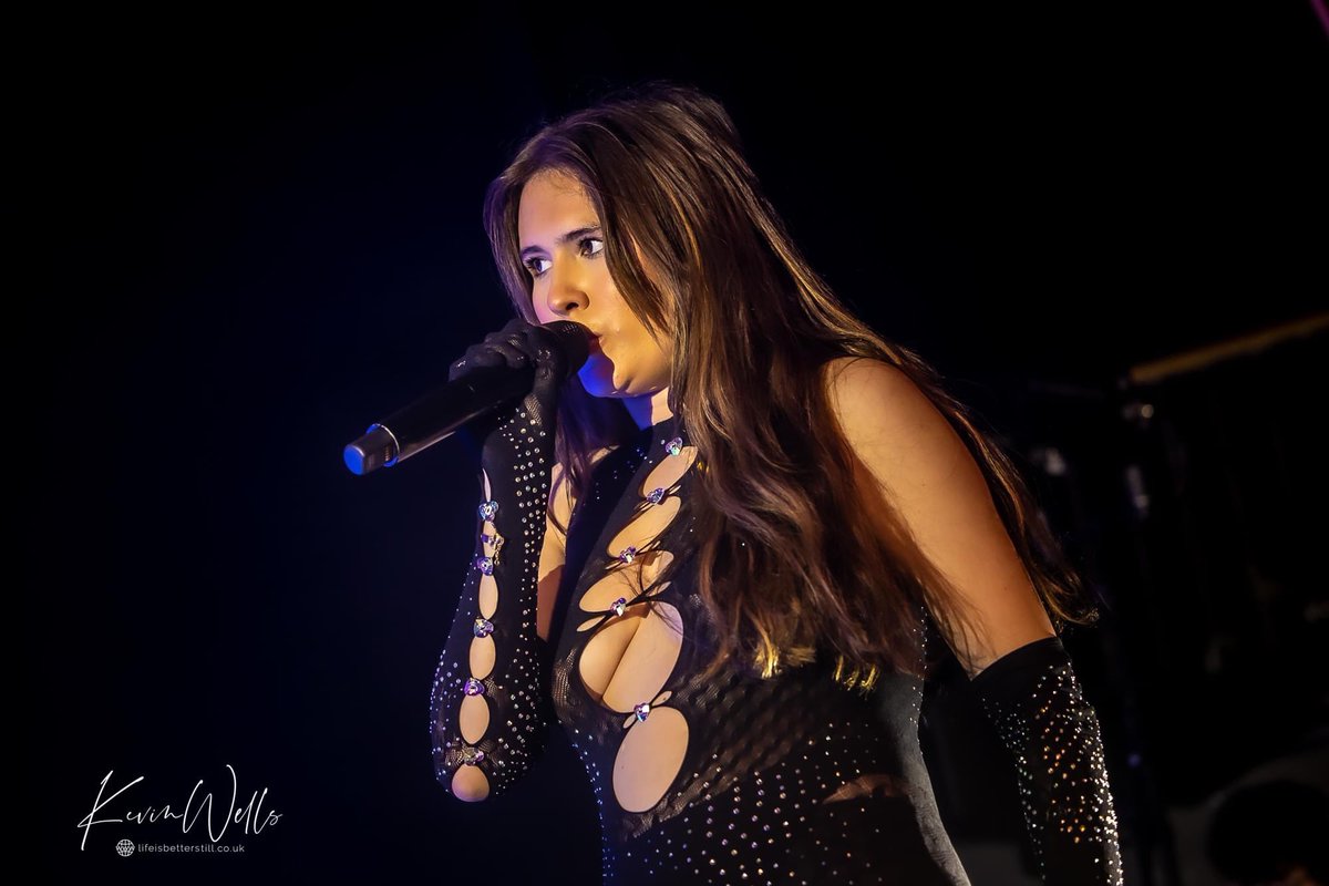 BigwhopperKevin's tweet photo. Mimi Webb at O2 Academy Sheffield 2023 @O2AcademySheff @mimiwebb @AMGPressOffice #o2academysheffield #mimiwebb #livemusic #livemusicphotography #sheffieldissuper #Sheffield #canonphotography #canoncameras #popmusic #chartmusic https://t.co/1jnr7qlgWn