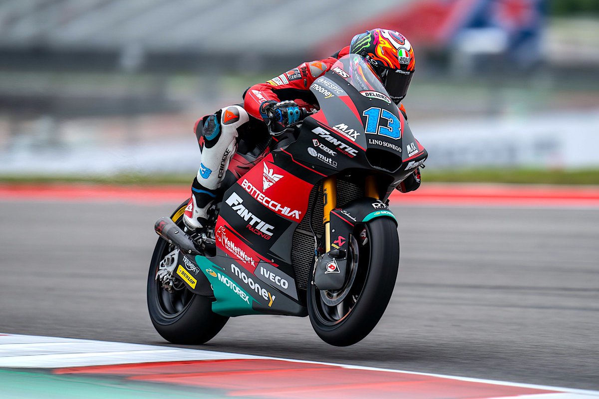 ⏱ 🇺🇸 MOTO2 Qualifying Results | Grand Prix of The Americas

Vietti finds form to give Fantic maiden Moto2 pole; Acosta, Salac alongside

Dixon poised in sixth, Lowes 18th after crash, Skinner 25th but closer to mid-field

bikesportnews.com/motogp/moto2-u…
#Moto2 #AmericasMoto2 #COTA