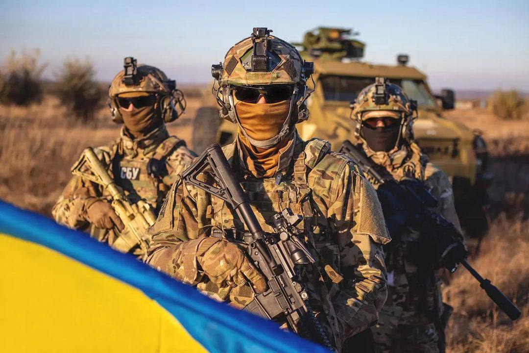 +++ WHY #STANDWITHUKRAINE ? +++

Im Sinne eines Bildungsauftrags soll dieser Thread ein wichtiges historisches Ereignis wiedergeben, um die pro-russisch selektierte Polemik, die an die militärische Unterstützung für die Ukraine gerichtet ist, anhand von Fakten zu relativieren.