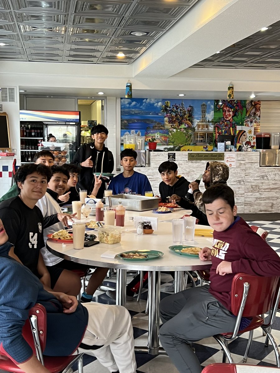 DMLINCOLNSOCCER's tweet photo. JV Tournament finals. Special shout-out to Jayson Gronstal for the clean sheet in game one. 🧤Great team effort today. Now we celebrate with pupusas @pupusasiowa. 🎉
#VAMOSRAILS https://t.co/oPUpVaIgsH