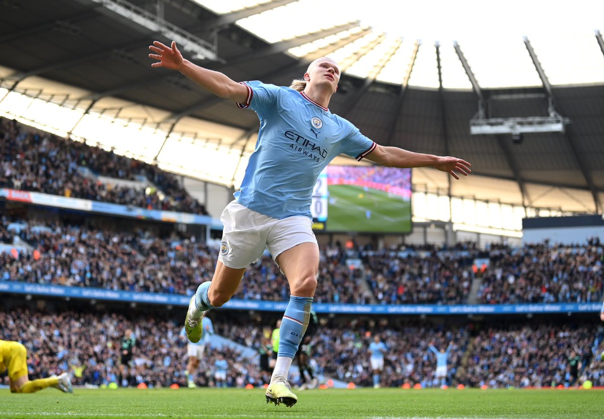 Erling's tweet photo. Big week of results! 🔵 #mancity https://t.co/z9xElZaTUP