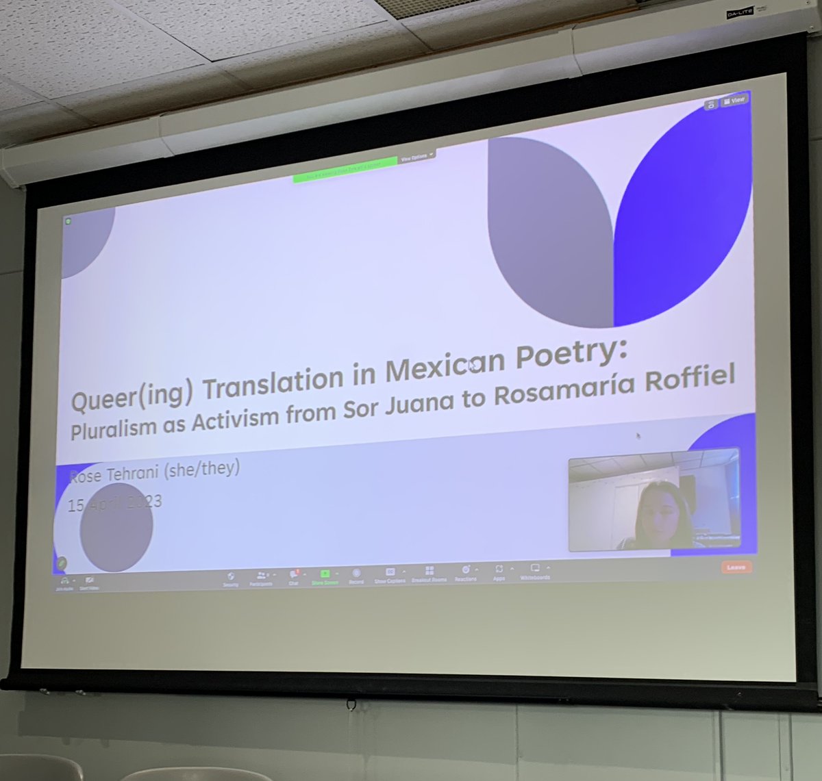 BURS_GradConf's tweet photo. We heard a multilingual panel, "Emancipation from Heteronormativity in 17th Century France and
Mexico," where Rose Tehrani explored poetry of Sor Juana and Rosamaría Roffiel and Madelyn Neal discussed Molière's "Dom Juan" https://t.co/ptYP2rT5yz