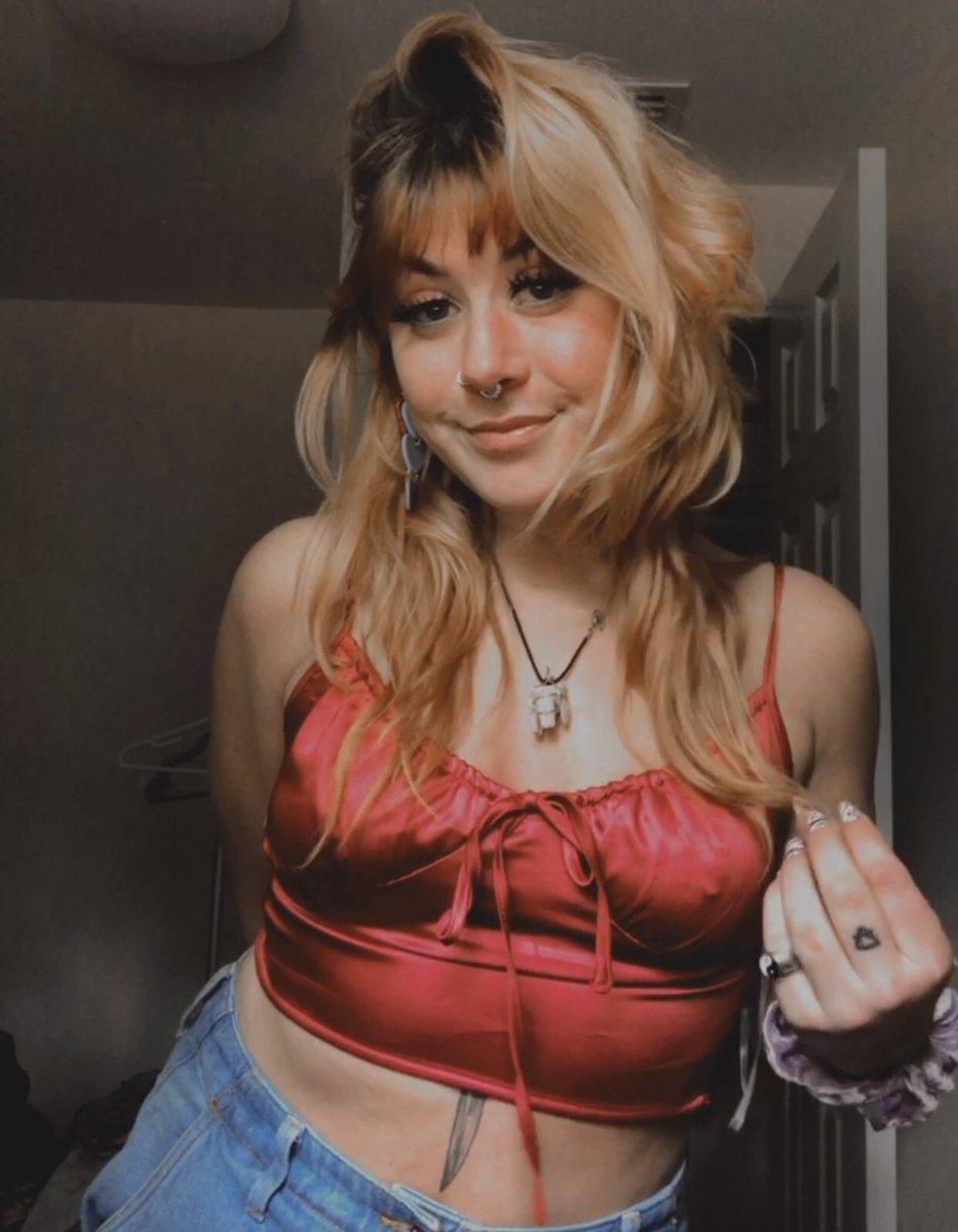 rencommamac's tweet photo. interact if u missed me or sumn 🥺 https://t.co/p9RDsWcVn5