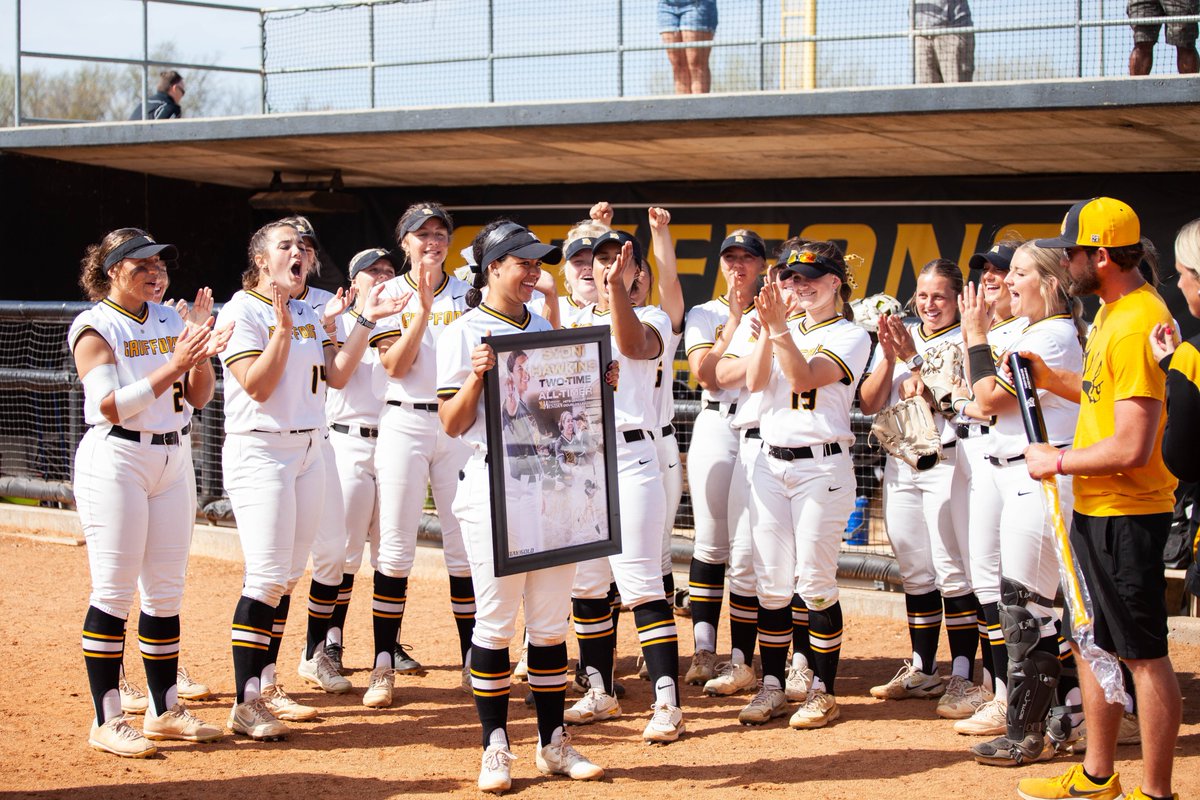 MWSUGriffons's tweet photo. From Griffon to 🐐

Officially enshrined the all-time hits and doubles leader in @GriffonSoftball history. Congratulations once again, @sidkneehawkins!  

#StayGold🔔 | #GriffUp🦅🦁⬆️ https://t.co/LIIyEOtCuZ