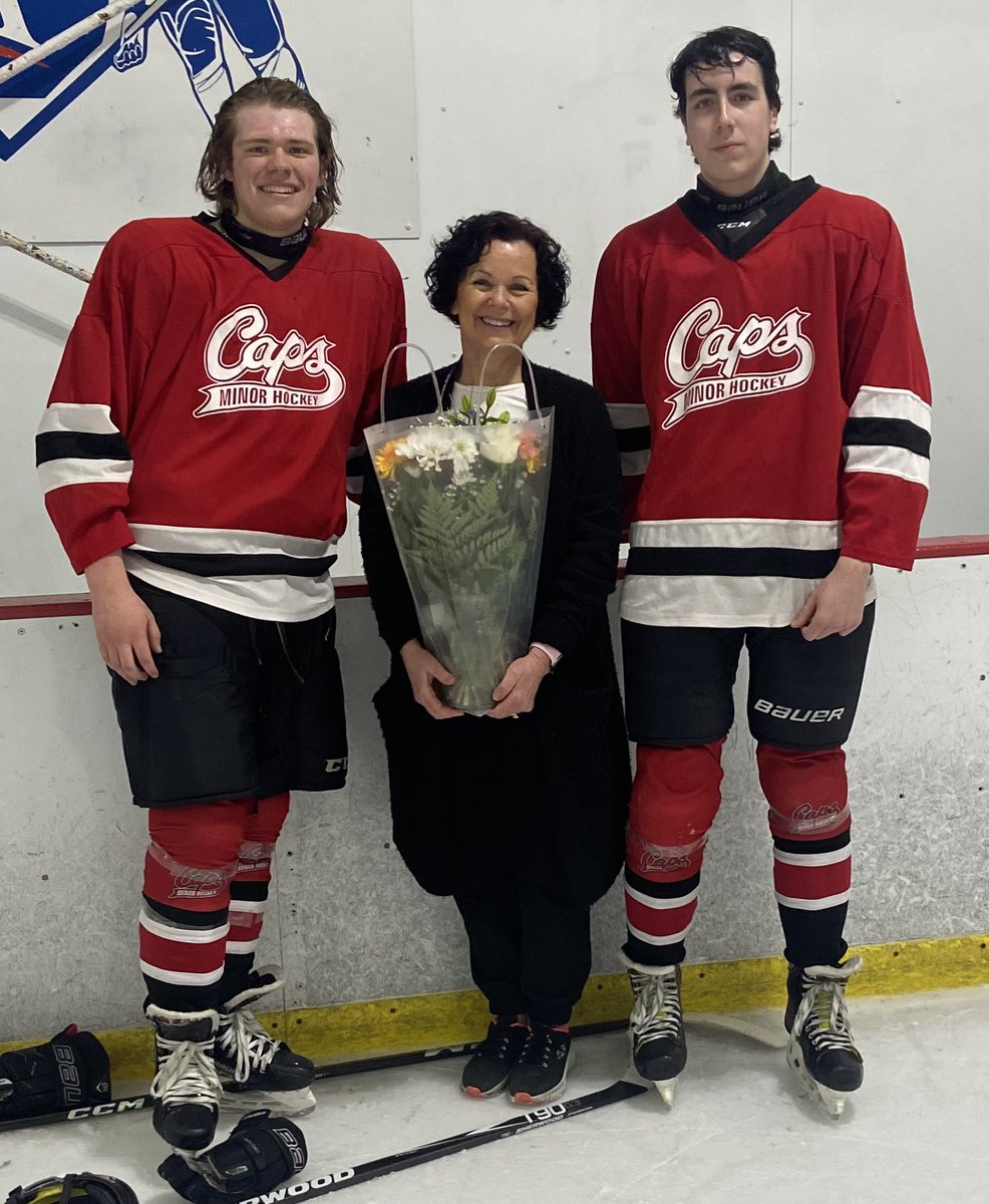 Happy retirement to Donna Bray!After a fun game of hockey with their teammates, our Caps kids were always smiling and enjoying a treat at the canteen. Thank you for fueling our players and filling up their hearts for the past 8 years. ❤️