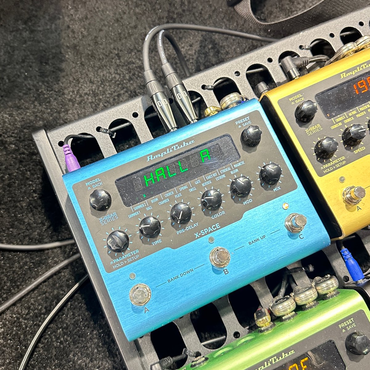 More Hosa in the wild at the @NAMMShow. @ikmultimedia is showing off their new TONEX Pedal in Hall D Booth 5115, and AXE I/O One Interface in ACC North Hall Booth 15302. #NAMMShow