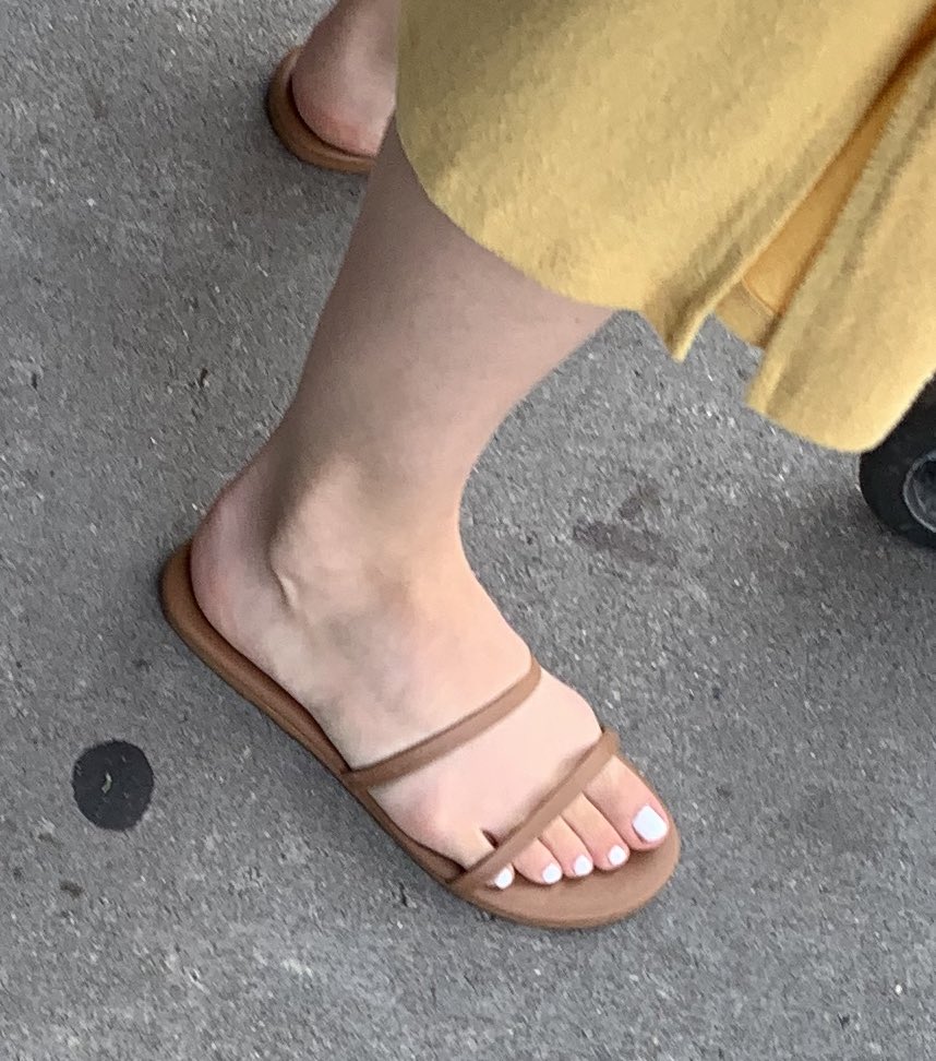 WorldofToes's tweet photo. Beautiful white toes for the spring!! 

#candidtoes #candidfeet #feet #toes #milf #milfeet #milffeet #milftoes #gilftoes #gilf #footfetish #prettyfeet https://t.co/9qvbj7e7XW