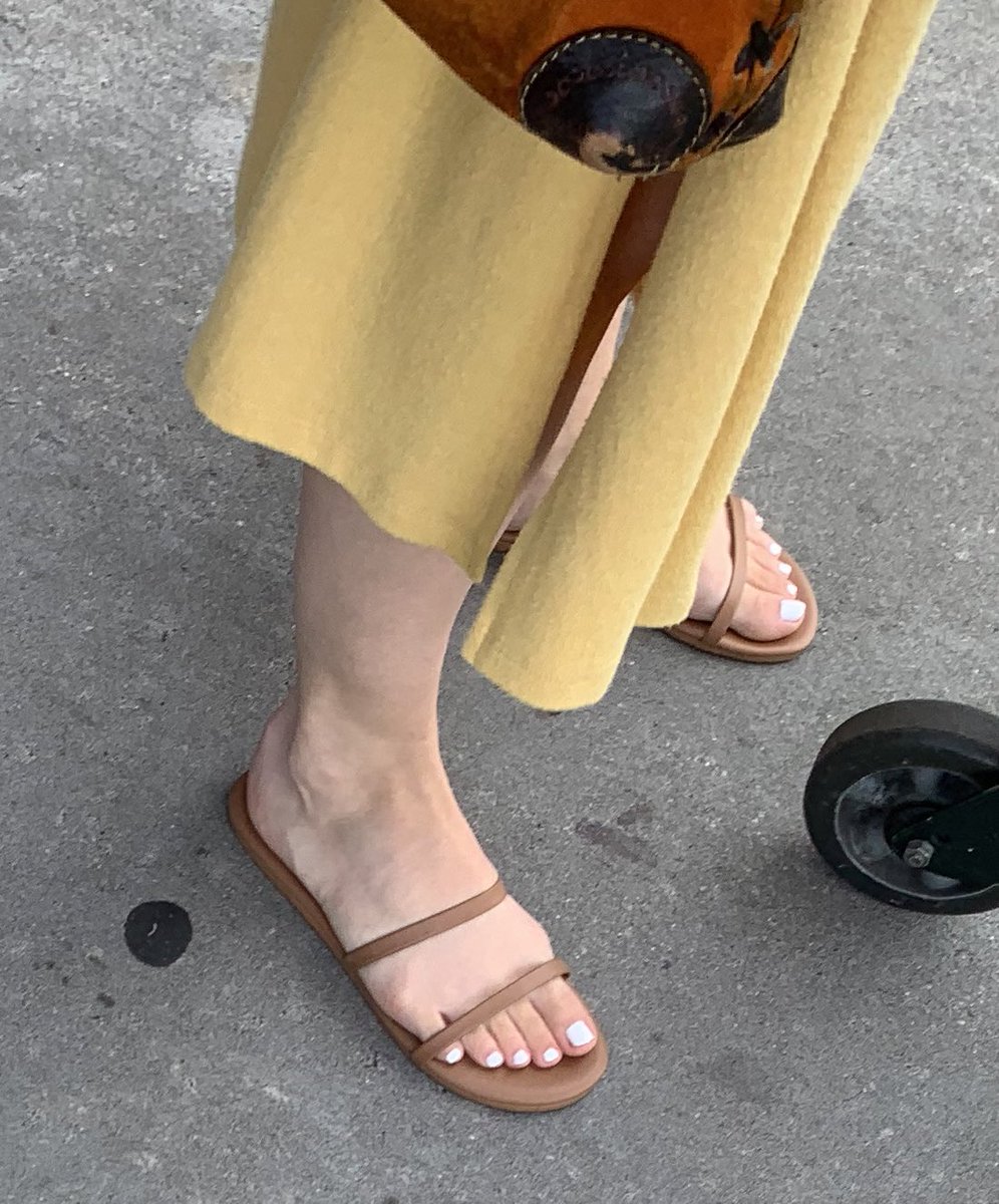 WorldofToes's tweet photo. Beautiful white toes for the spring!! 

#candidtoes #candidfeet #feet #toes #milf #milfeet #milffeet #milftoes #gilftoes #gilf #footfetish #prettyfeet https://t.co/9qvbj7e7XW
