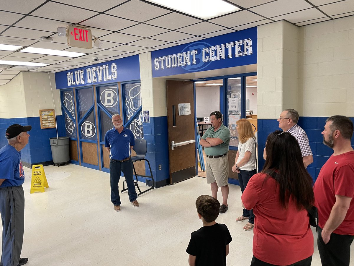 Jason A. Niedermeyer tweet media