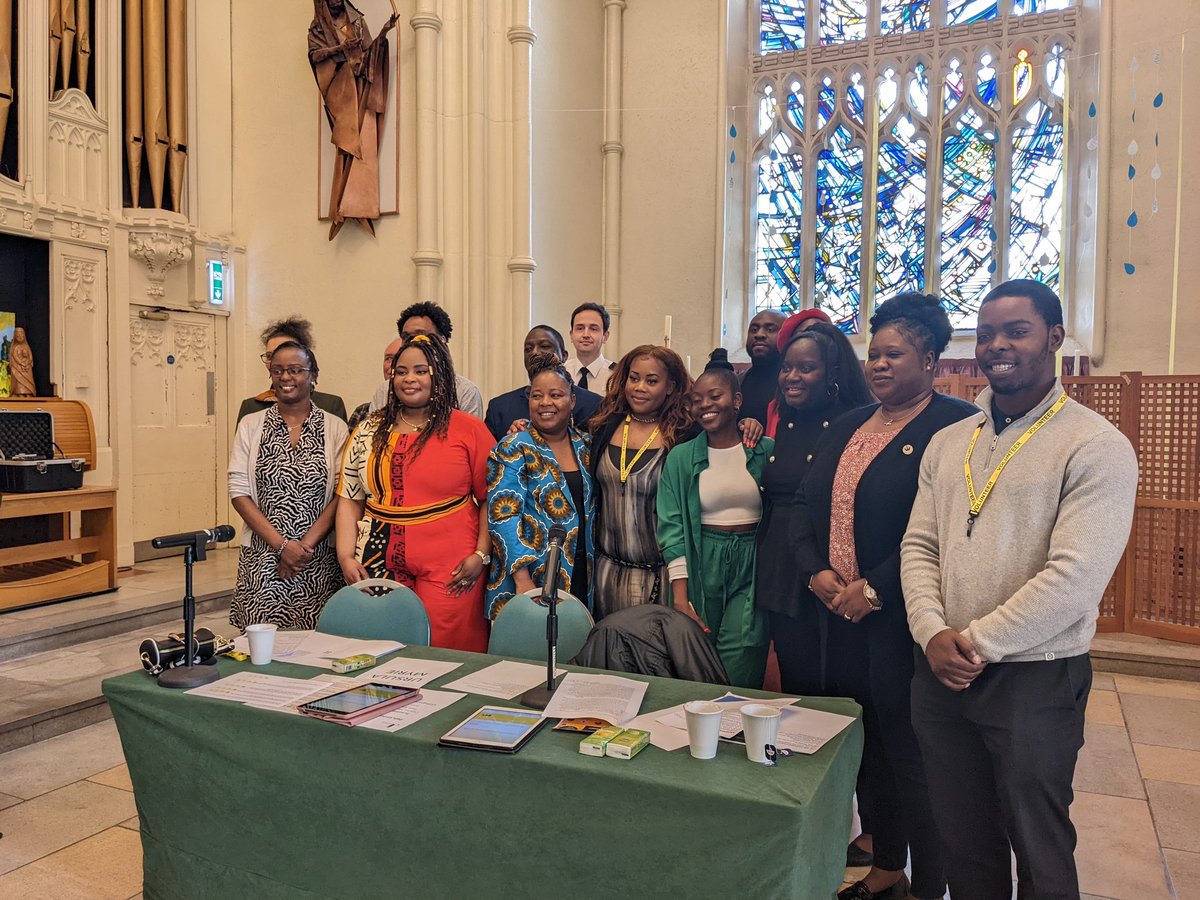 EjegiMemeh's tweet photo. Listening to inspiring speakers. Amazing mental health conference @adiraorguk Thank you for creating this space to discuss Black care, love, joy, pain, abuse, survival and "thrival" https://t.co/dIB2nRtnIS
