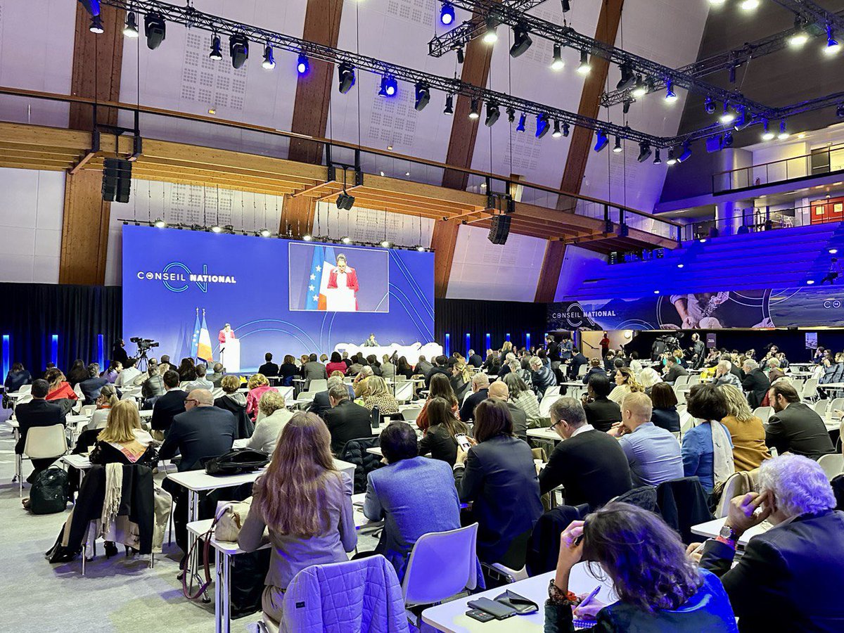 Charlotte Parmentier Lecocq on Twitter "RENAISSANCE LE PARTI ! S’engager en politique, c’est