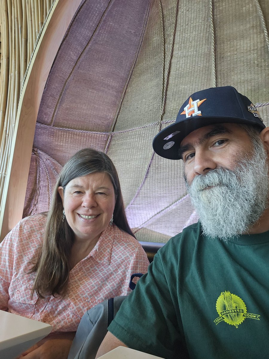 chuyelcucuy's tweet image. Hey y'all! We're coming to #funvoices tonight...all the way from Houston.  Y'all need anything from the airport gift shop? A NASA coffee mug? A Beanie Baby wearing Astros gear? A sliced brisket plate with tater salad? See y'all soon!