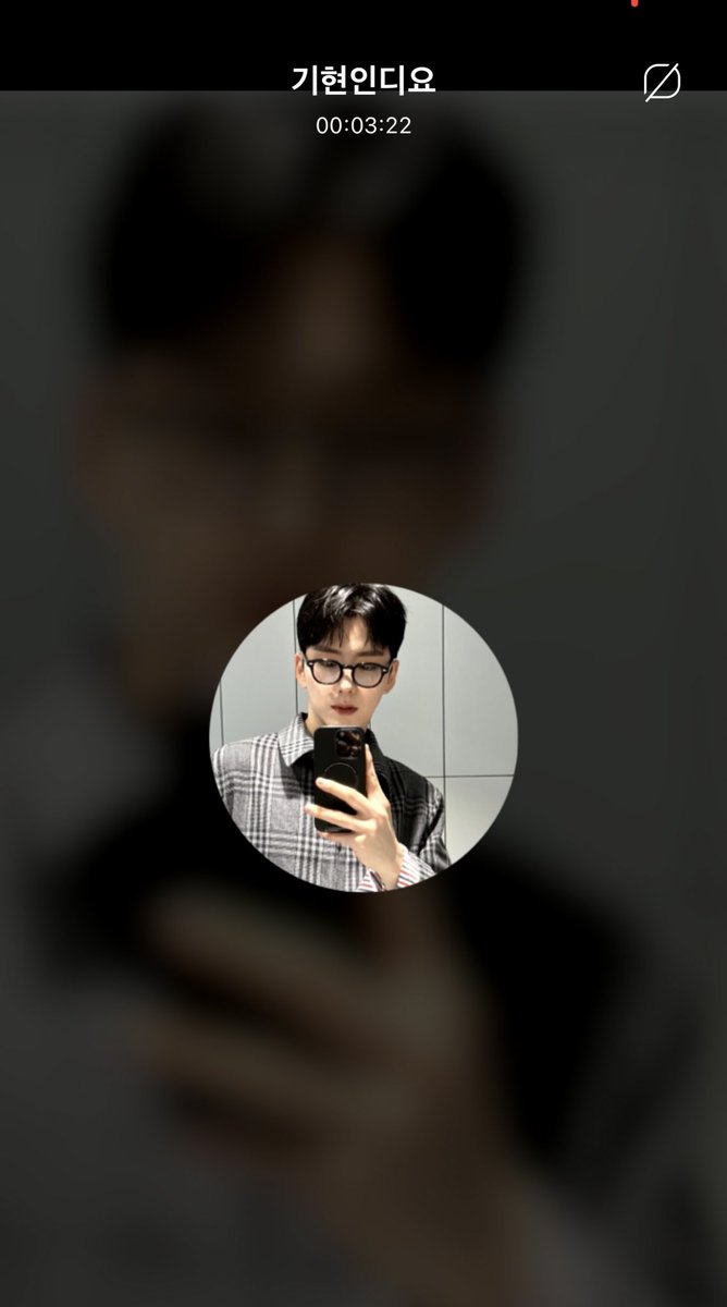 bubble_monstax's tweet photo. 🐹: Minhyuk called me today to say that he won the first place in shooting test, became the squad leader and he was also doing well
🐹: Bongsook smells so nice [he means puppy smell]
🐹: There was something frustrating during the lesson, but he overcame it and told us a story https://t.co/l6KndlHszW