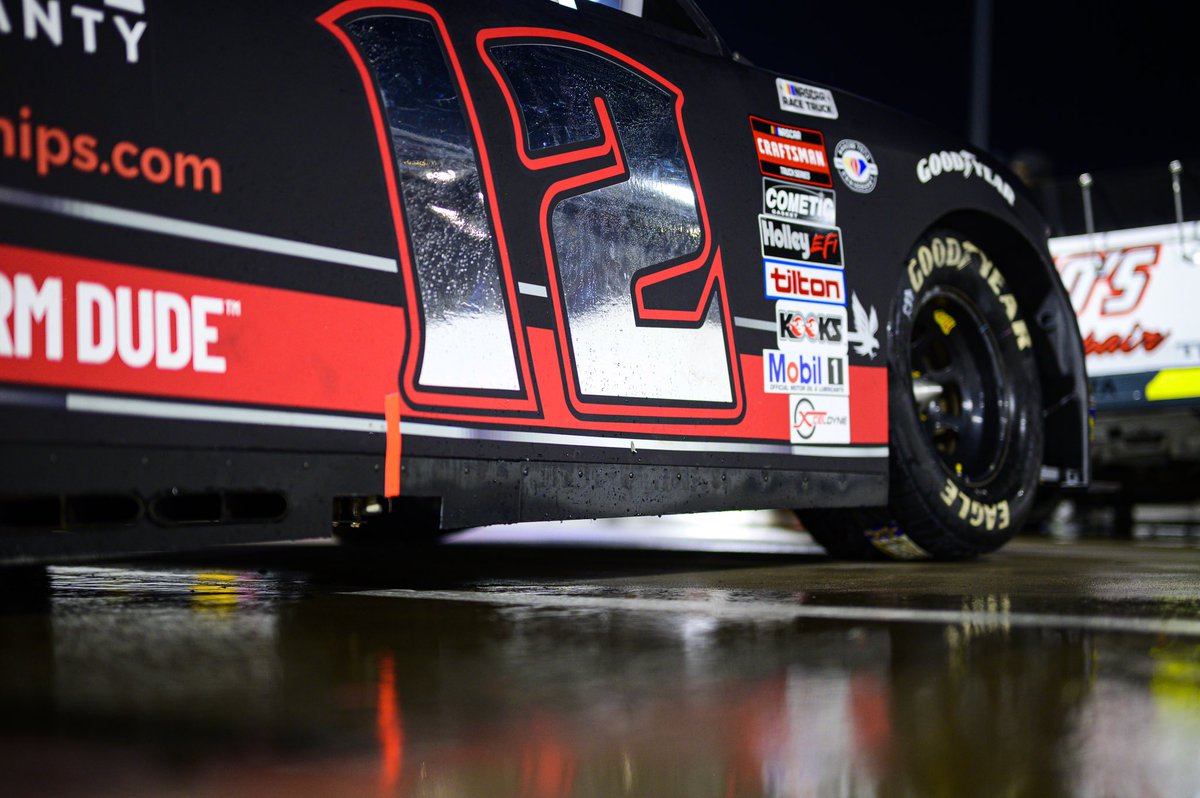 SpencerBoyd's tweet photo. 🦅 P23 at the 📎 yesterday! The #12team worked extremely hard this week on our @Freedomwarranty Chevy. Had great speed but had to battle back from a lap down. All in all got to race some great trucks last night. 🦅 the Wet was cool! 👀 https://t.co/TjEdSH4Haa