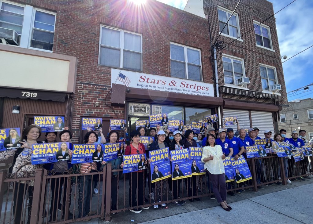 wyc4nyc's tweet photo. Thank you to the 55 volunteers that came out on a beautiful Saturday morning to talk to their neighbors about the issues facing our community.
Join us next time: https://t.co/UUCI7uNBe8 https://t.co/itVFdPDtbP