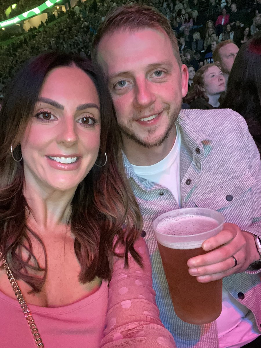 Great night watching last night in Manchester watching parneting hell podcast <a href="/joshwiddicombe/">joshwiddicombe</a> <a href="/robbeckettcomic/">Rob Beckett</a> <a href="/parenting_hell/">Beckett & Widdicombe's 'Parenting Hell'</a> @alex_brooker 🤣🤣