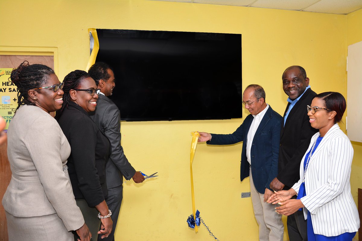 TEFJamaica's tweet image. TEF donates $1.2M worth of items to Rio Cobre Juvenile Correctional Facility in partnership with Ministry of National Security for their We Transform Youth Empowerment and Reintegration Programme. #BreakingBarriers #TransformingFutures #WeTransform #Empowerment